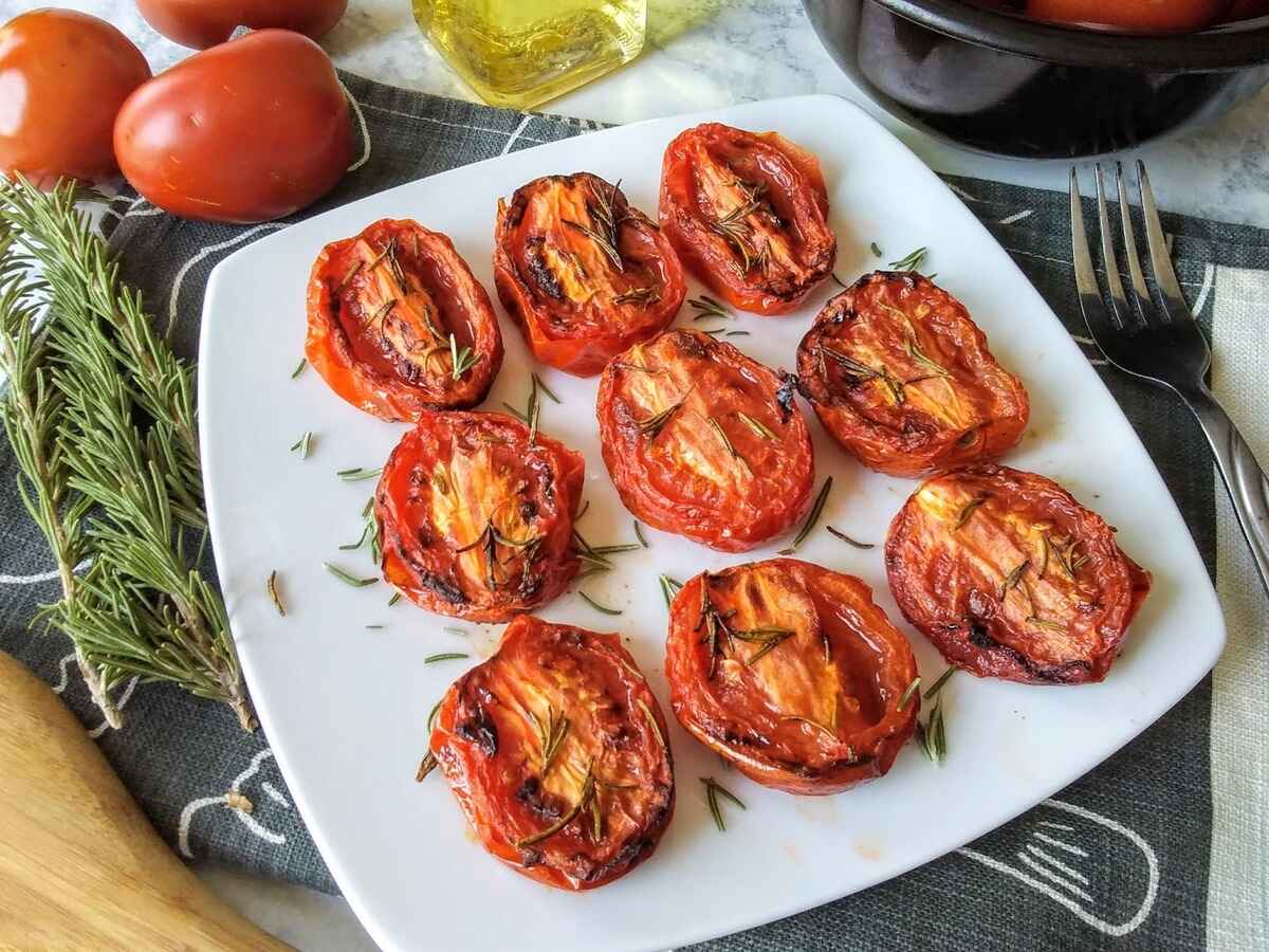 how-to-roast-tomatoes-in-the-air-fryer