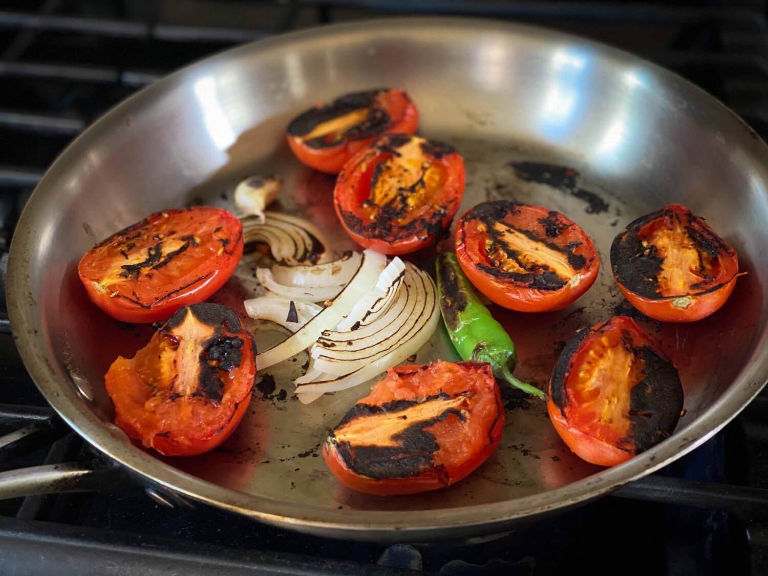 how-to-roast-tomatoes-on-the-stove-for-salsa