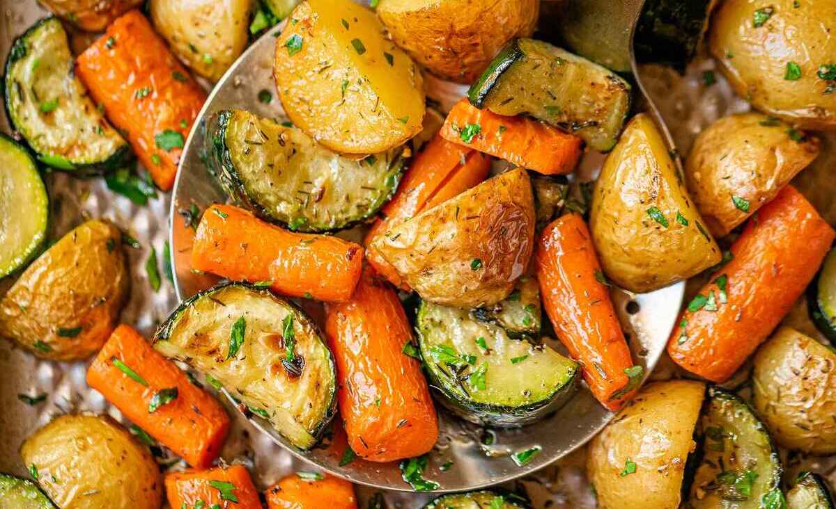 how-to-roast-vegetables-and-potatoes-in-the-oven