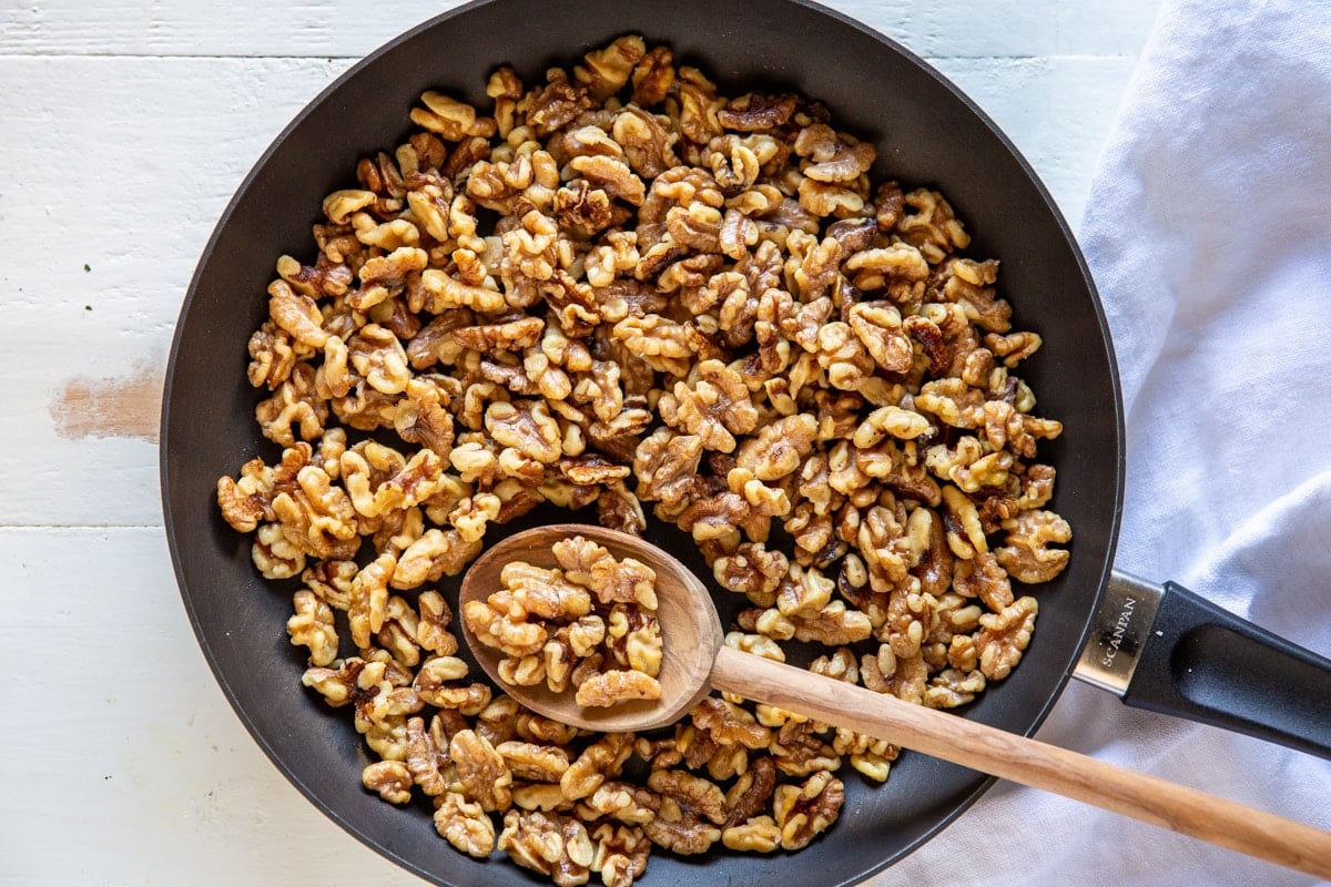 how-to-roast-walnuts-for-baking