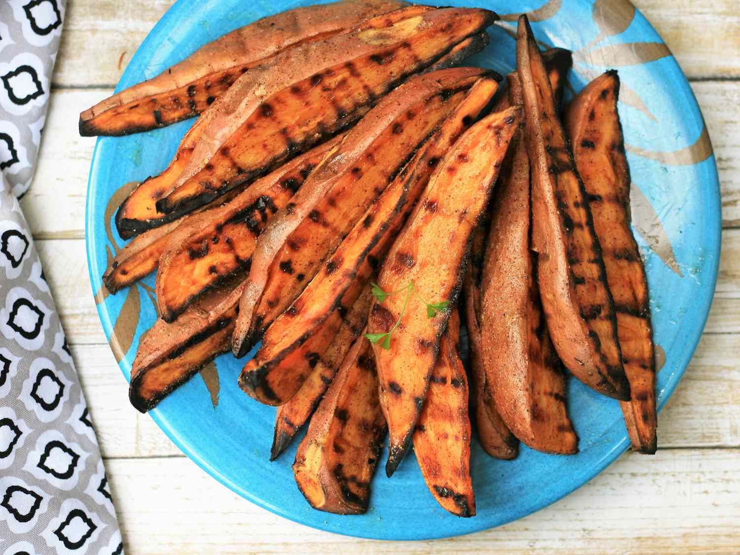 how-to-roast-yams-grill