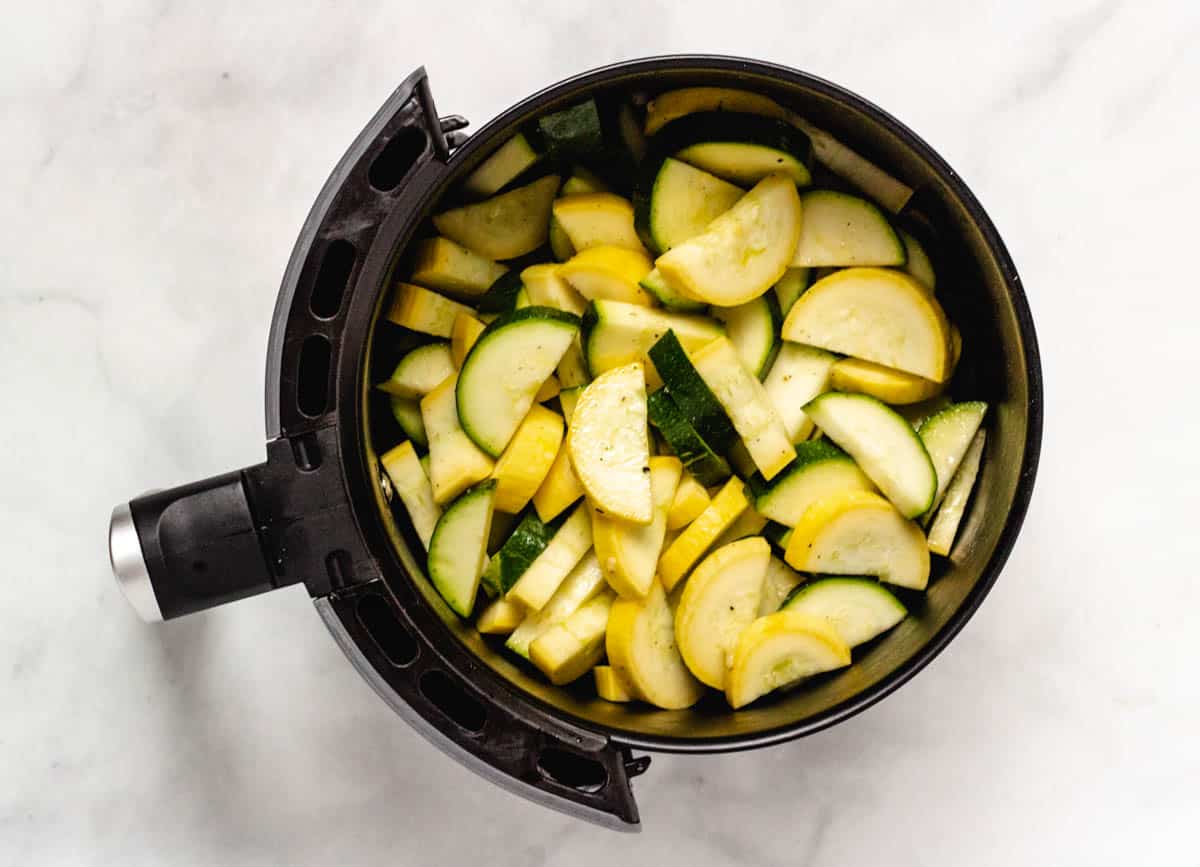 how-to-roast-zucchini-and-squash-in-the-air-fryer