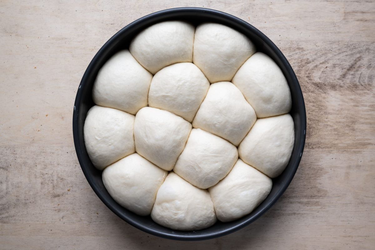 how-to-roll-out-a-circle-dough