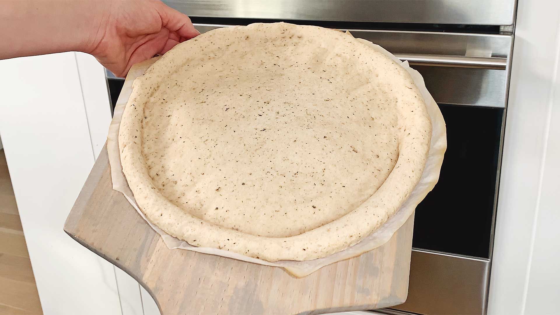 how-to-roll-out-gluten-free-sticky-pizza-dough