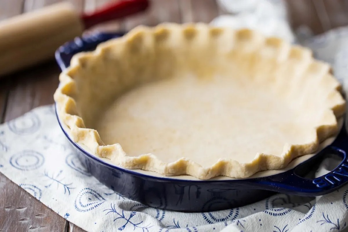 How To Roll Out Pie Crust Without A Rolling Pin - Recipes.net
