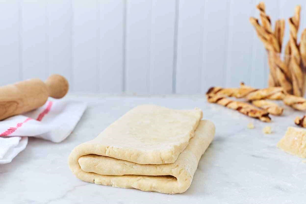 how-to-roll-out-puff-pastry-sheets