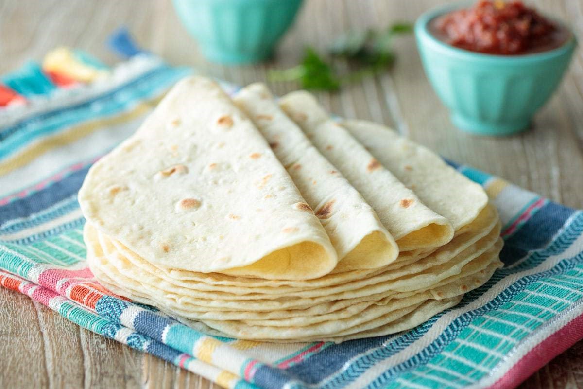 how-to-roll-out-tortillas