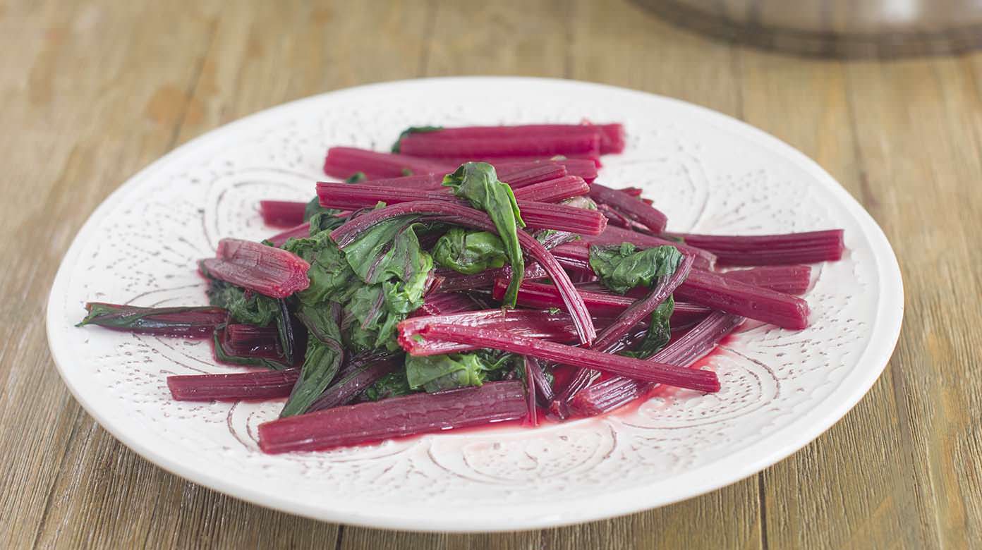 how-to-saute-beet-leaves