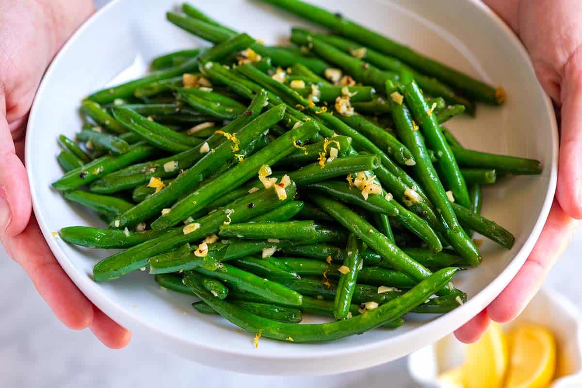 how-to-saute-green-beans-and-garlic