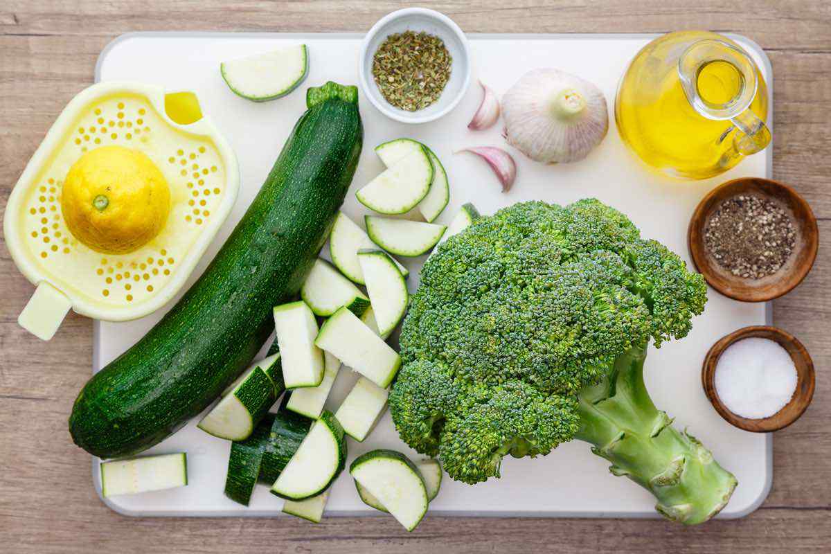 how-to-saute-raw-broccoli-zucchini