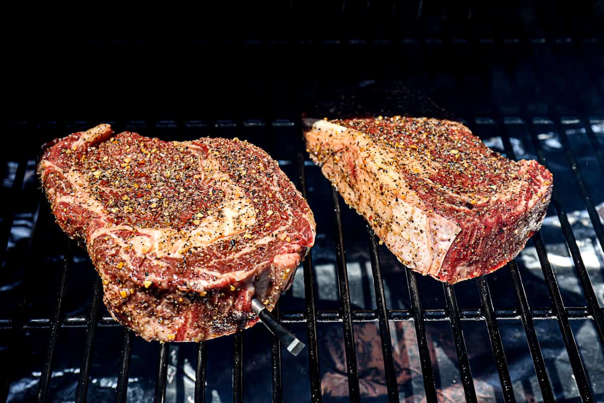 how-to-sear-on-traeger