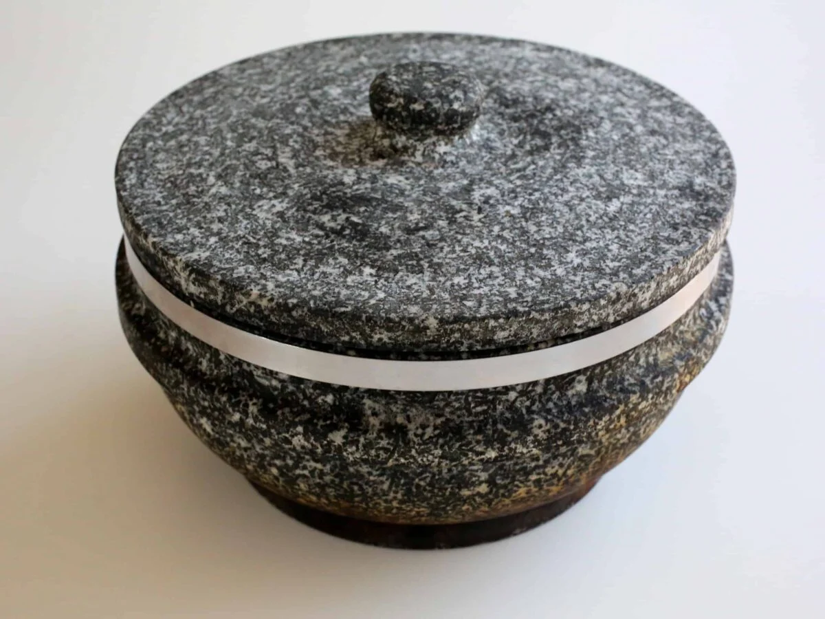 how-to-season-a-dolsot-stone-bowl