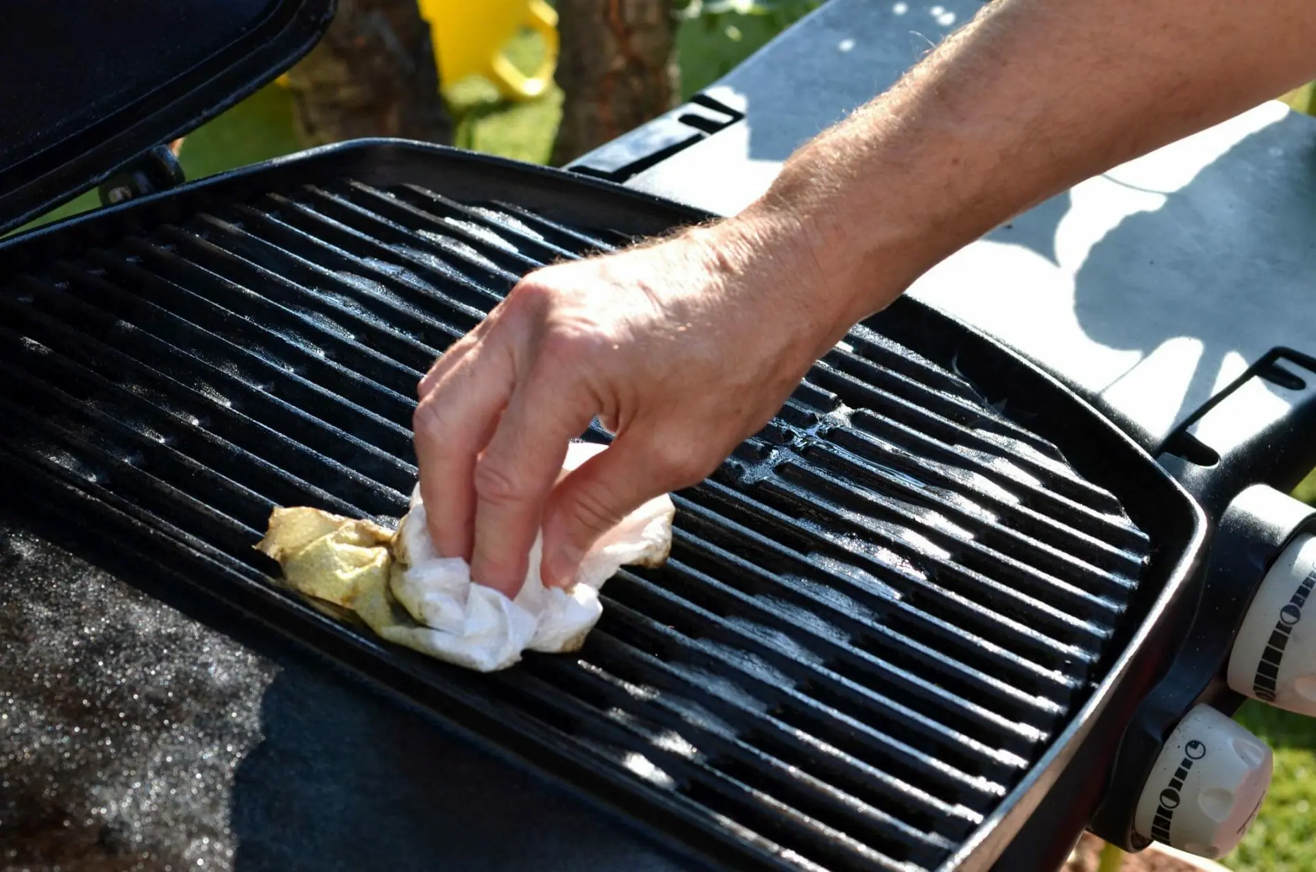 How to Season a BBQ: Essential for Grilling