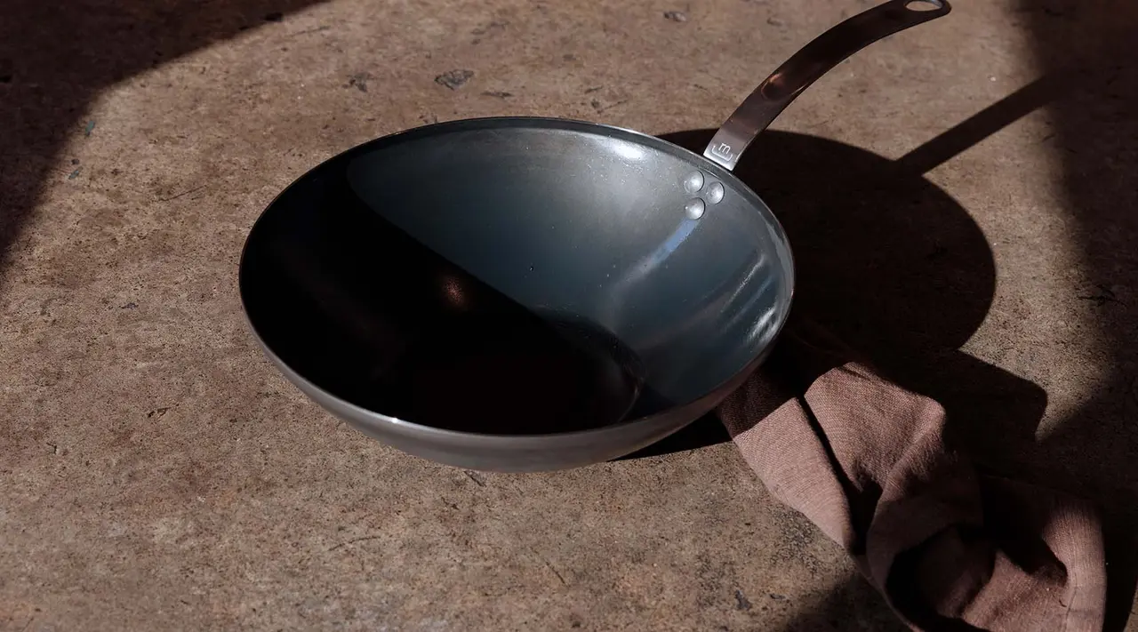 how-to-season-bourbon-champion-cast-iron-enameled-wok