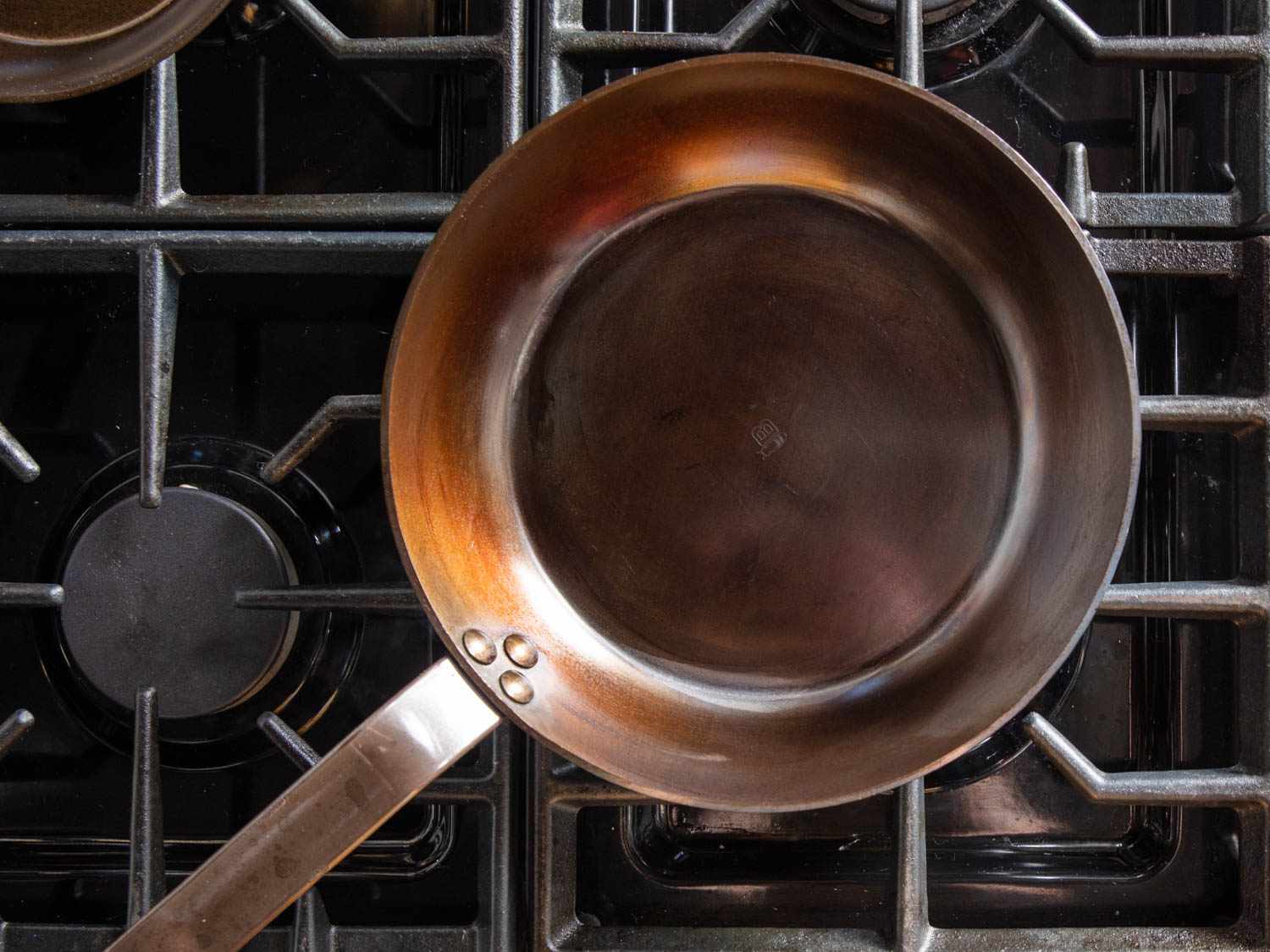 how-to-season-carbon-steel-in-oven