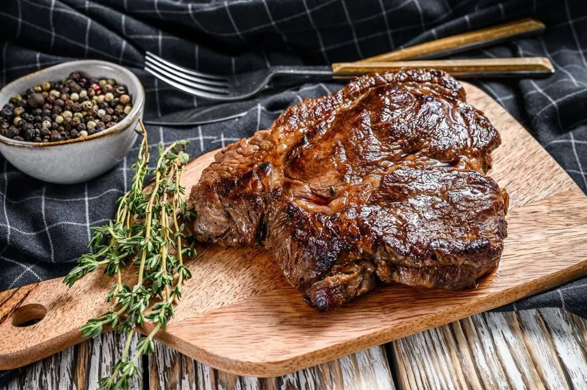 how-to-season-chuck-shoulder-steak