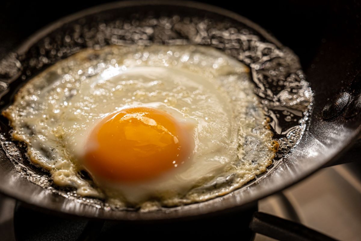 how-to-season-fried-egg