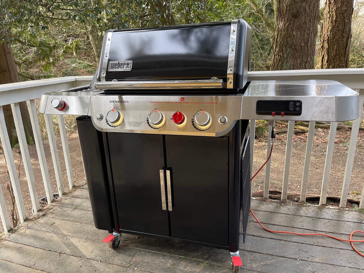 Season 2025 gas grill