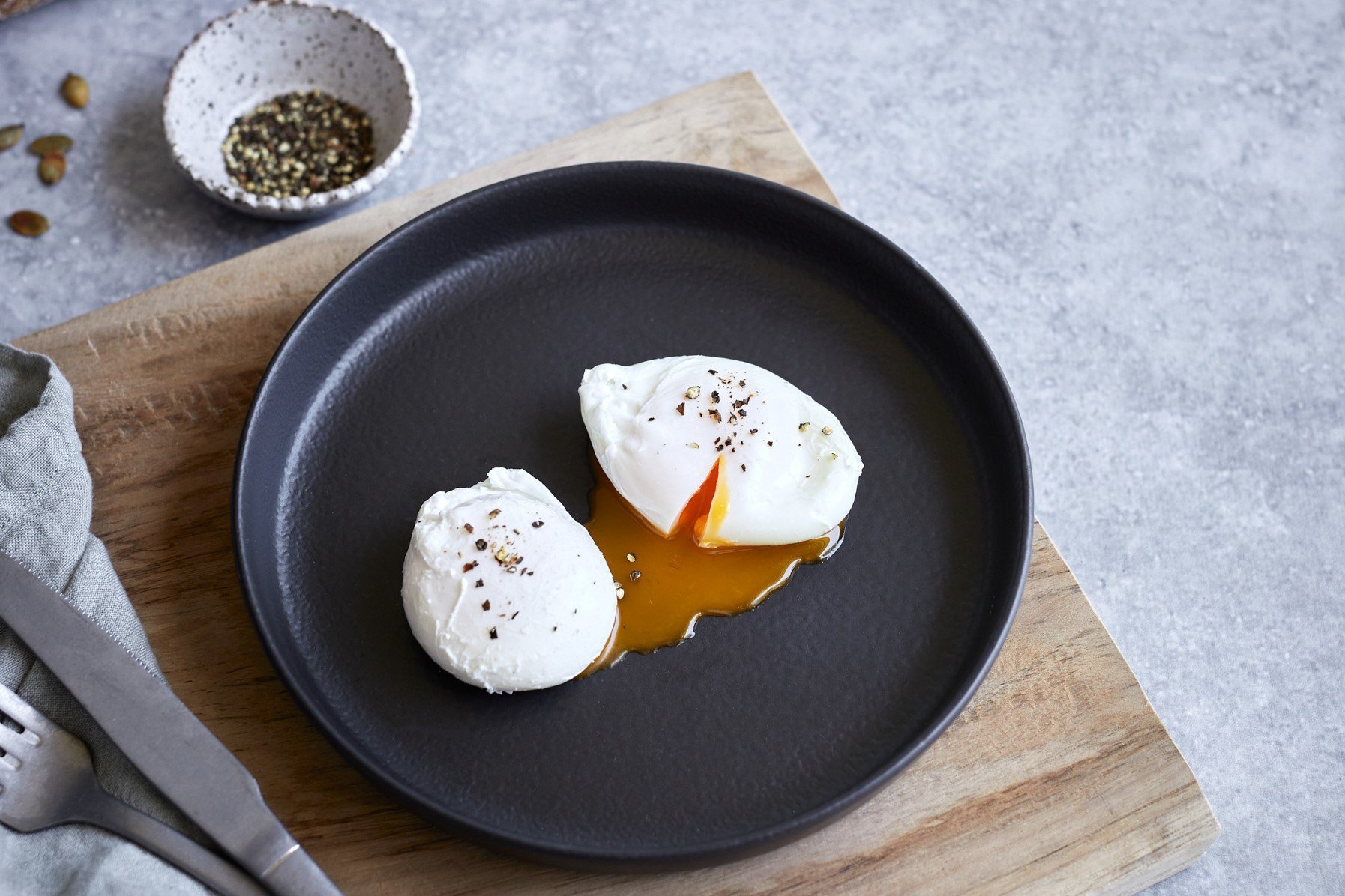 how-to-season-poached-egg