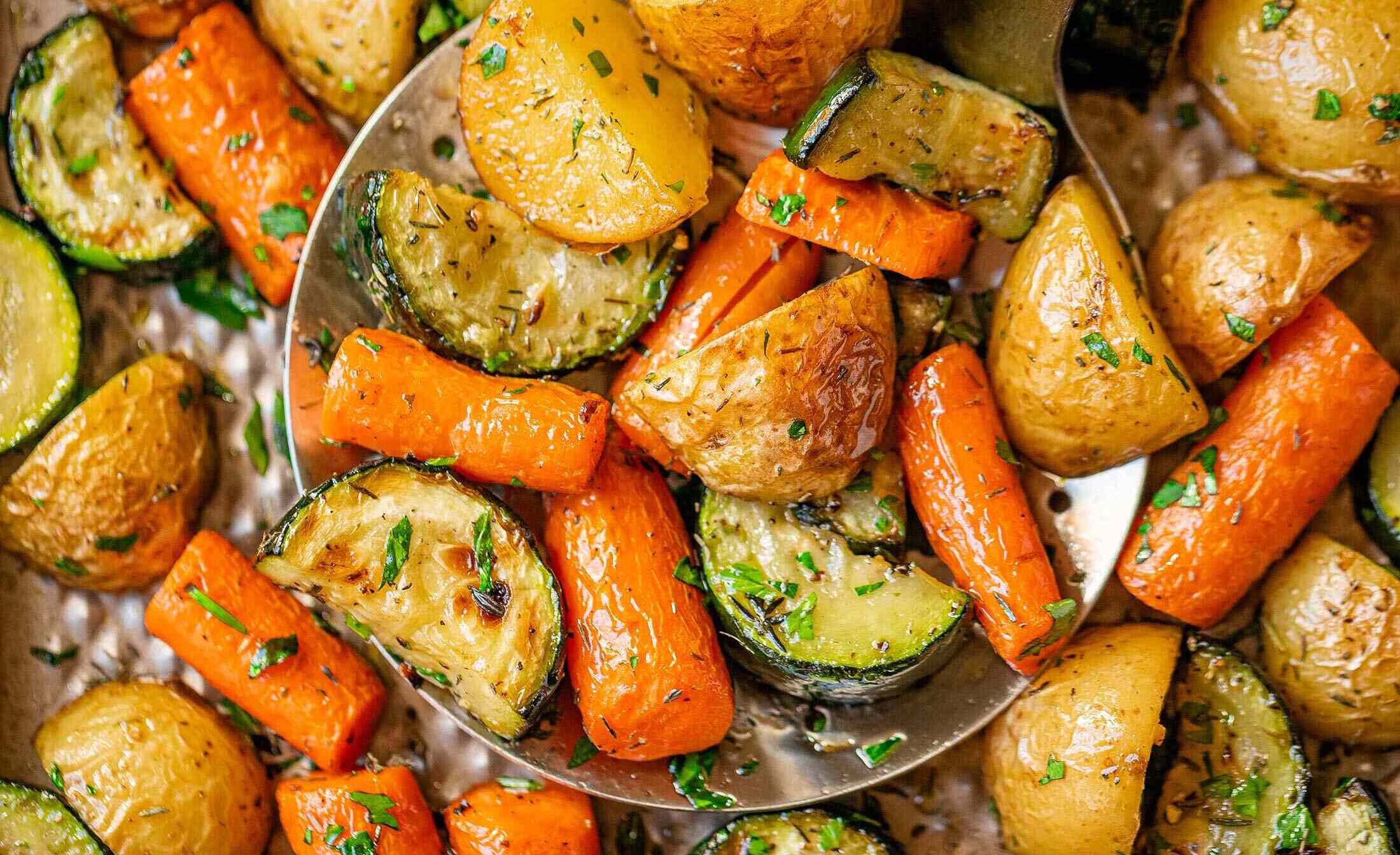 how-to-season-potatoes-and-veggies-for-grilling