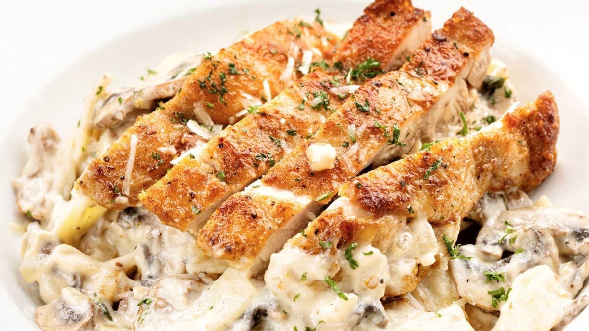 how-to-season-the-chicken-for-chicken-alfredo