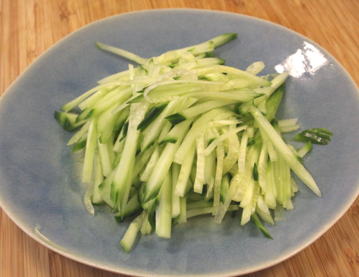how-to-shred-a-cucumber