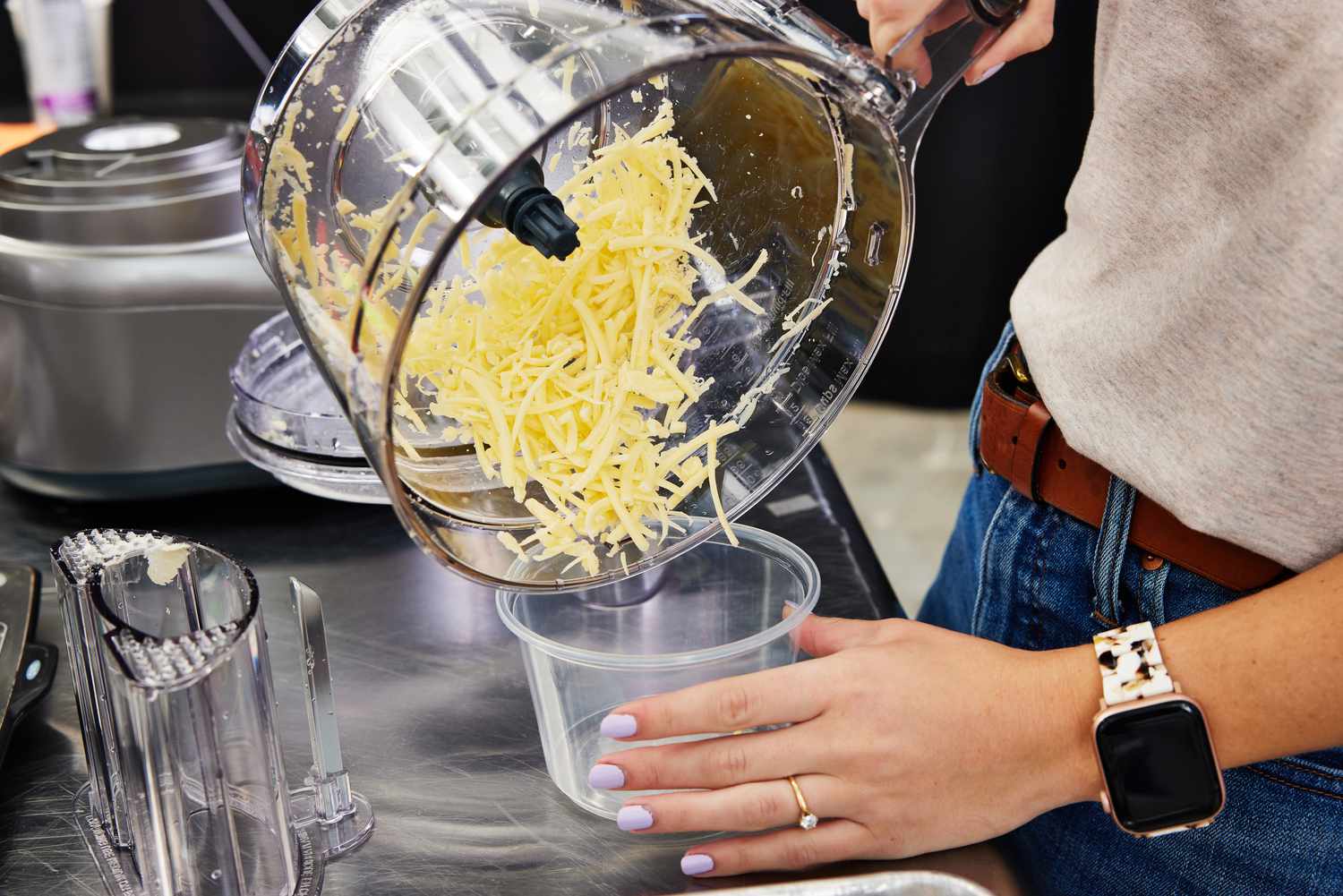 how-to-shred-cheese-in-a-cuisinart-food-processor