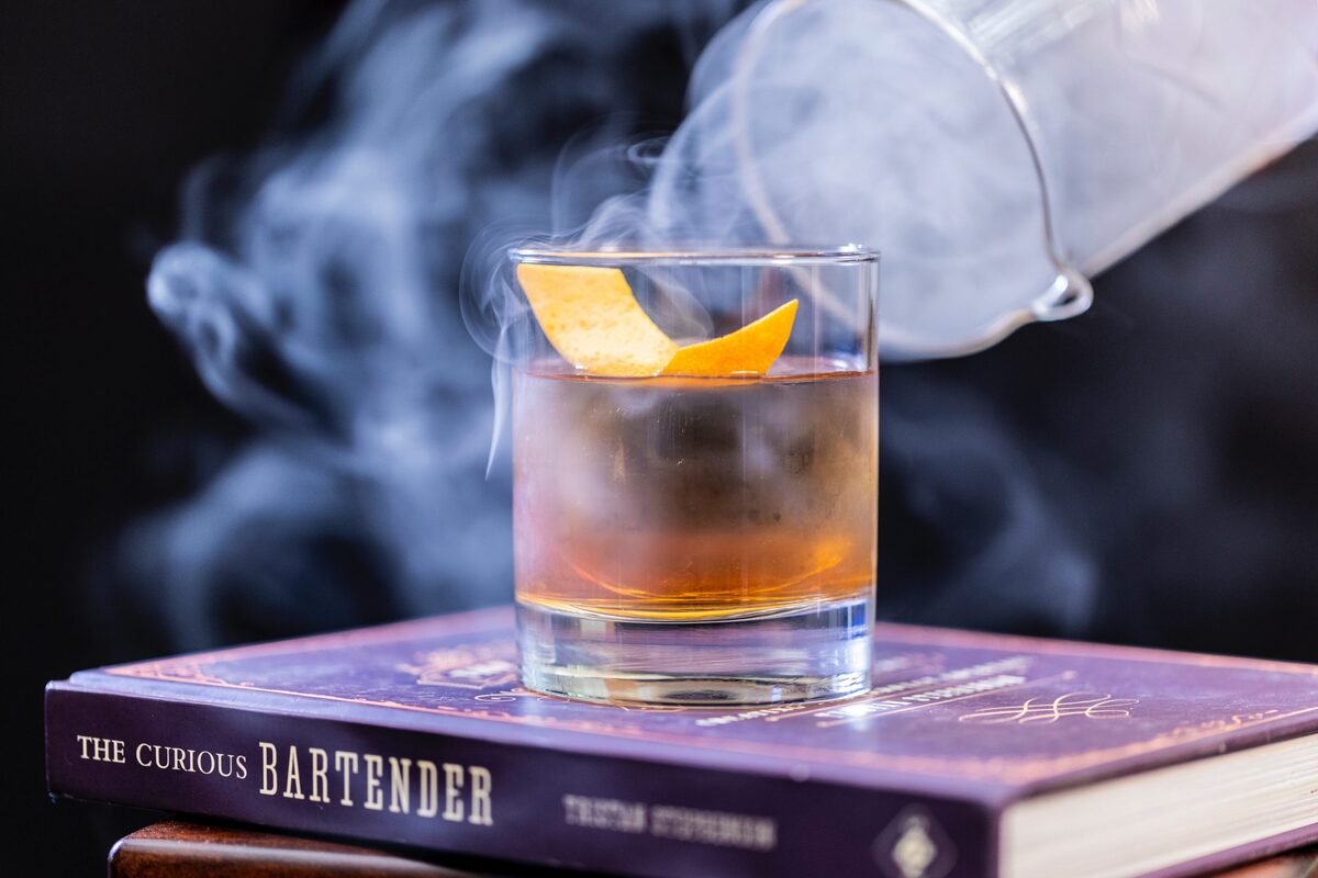 how-to-smoke-a-cocktail