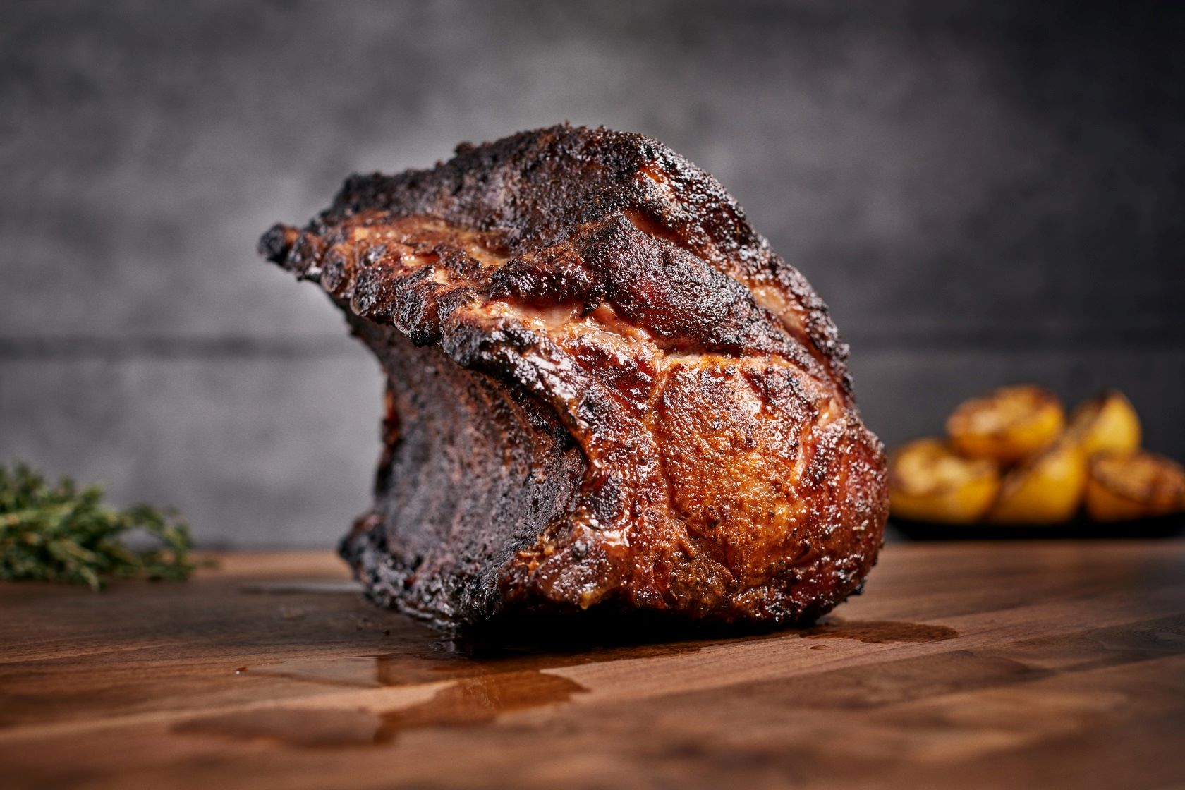 how-to-smoke-an-in-bone-pork-roast