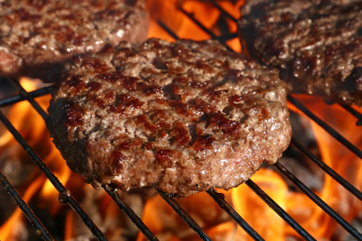 How To Smoke Burgers On A Smoker - Recipes.net