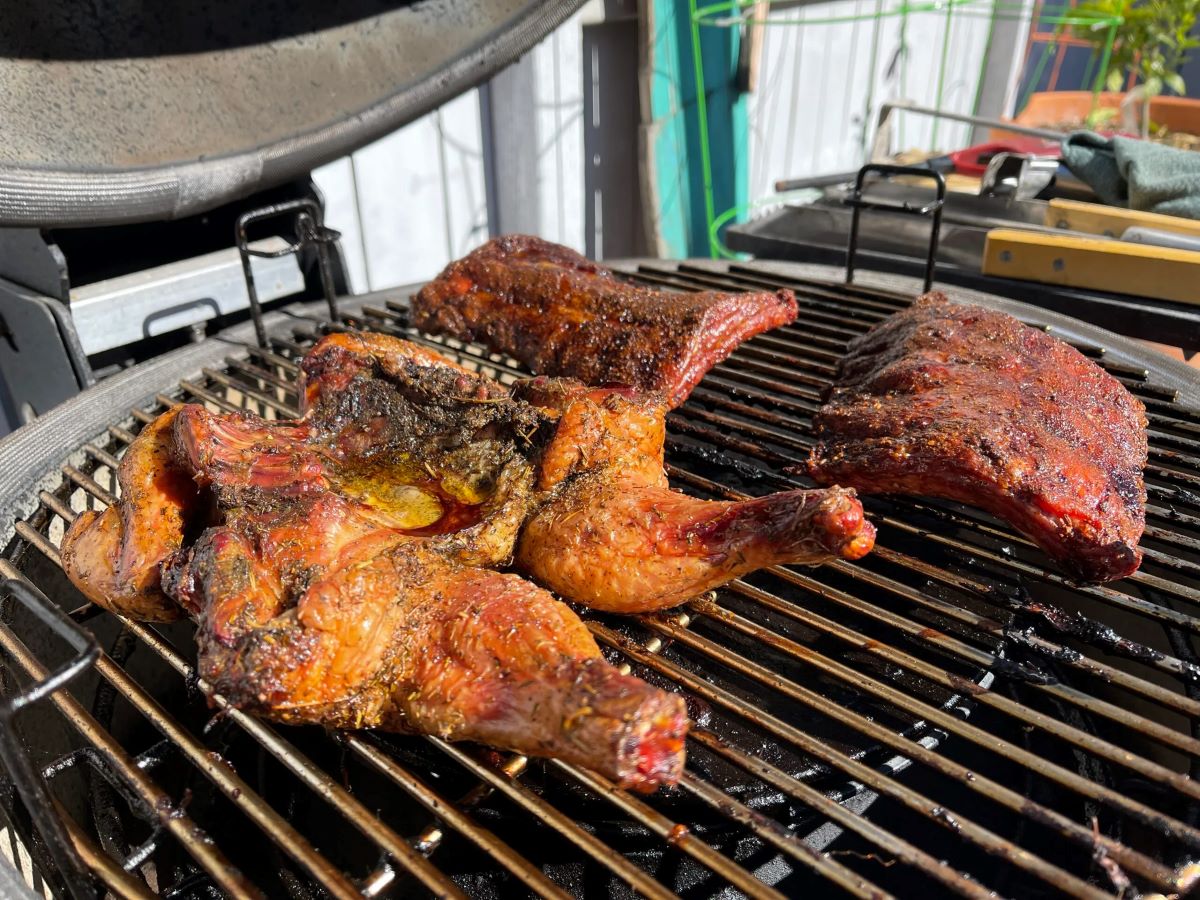 how-to-smoke-chicken-and-ribs-together