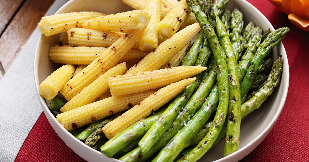 how-to-smoke-corn-and-asparagus
