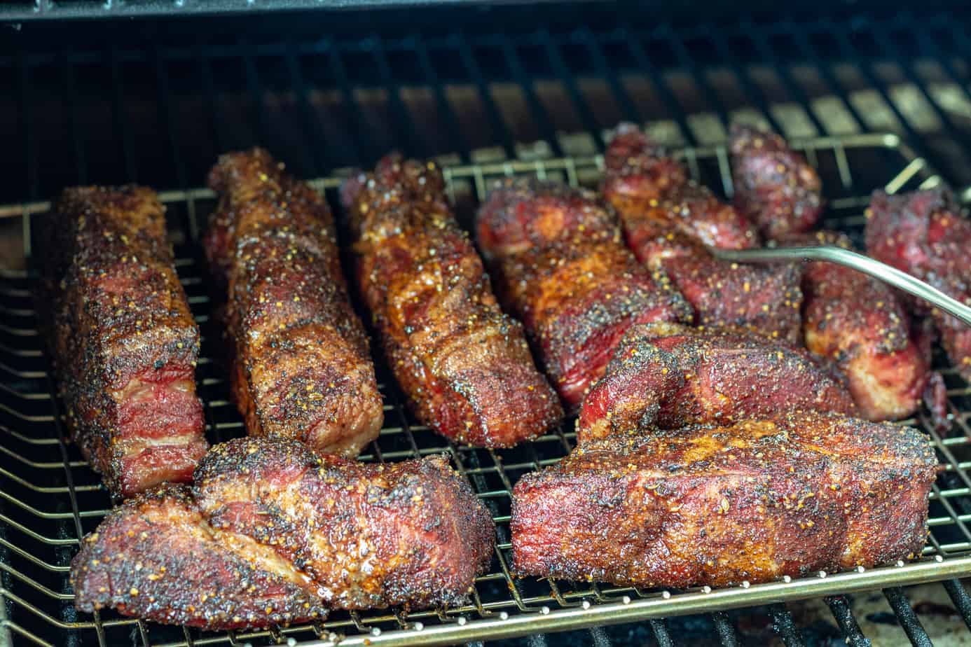 how-to-smoke-country-style-ribs-in-an-electric-smoker