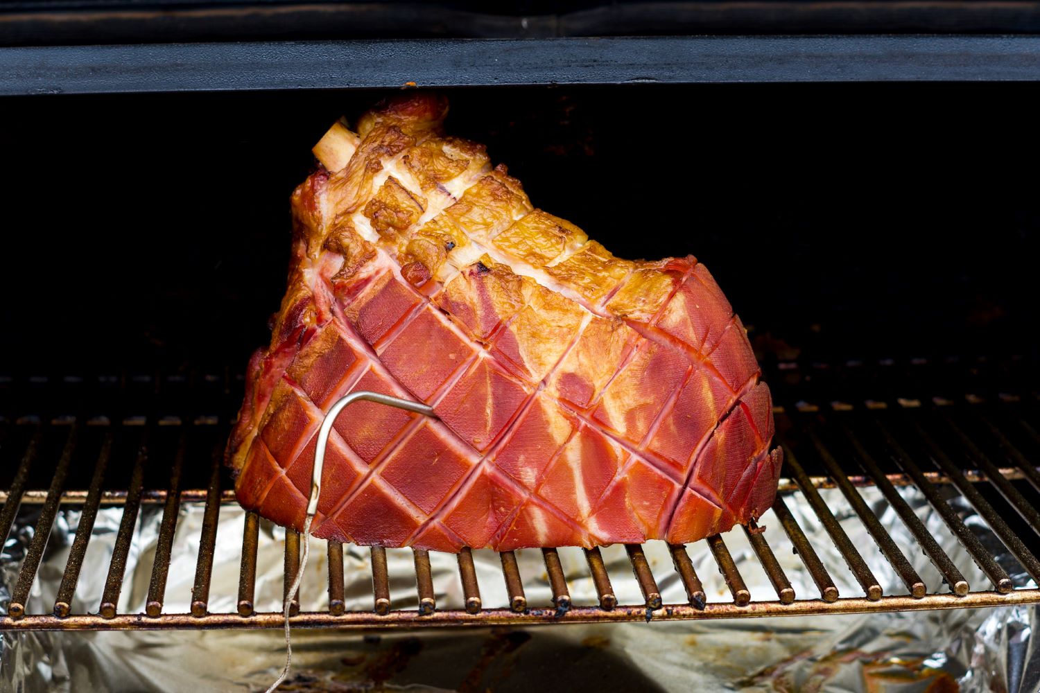 how-to-smoke-ham-on-a-grill