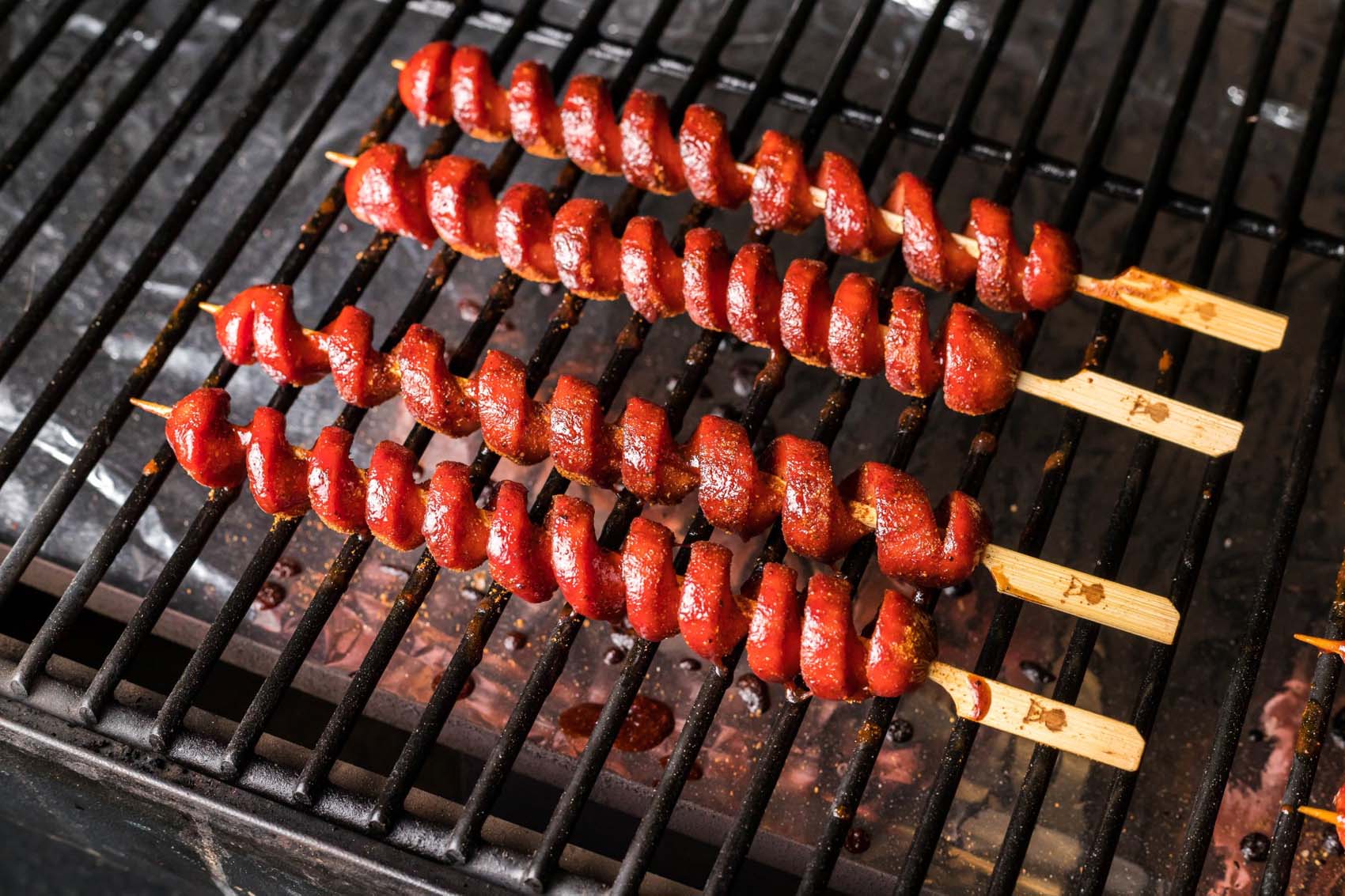 how-to-smoke-hot-dogs-on-traeger