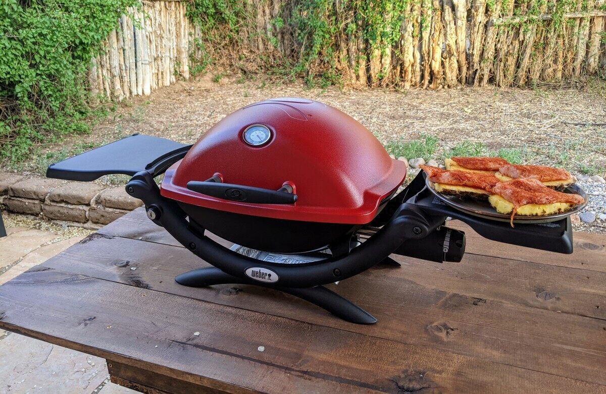 how-to-smoke-in-a-weber-grill
