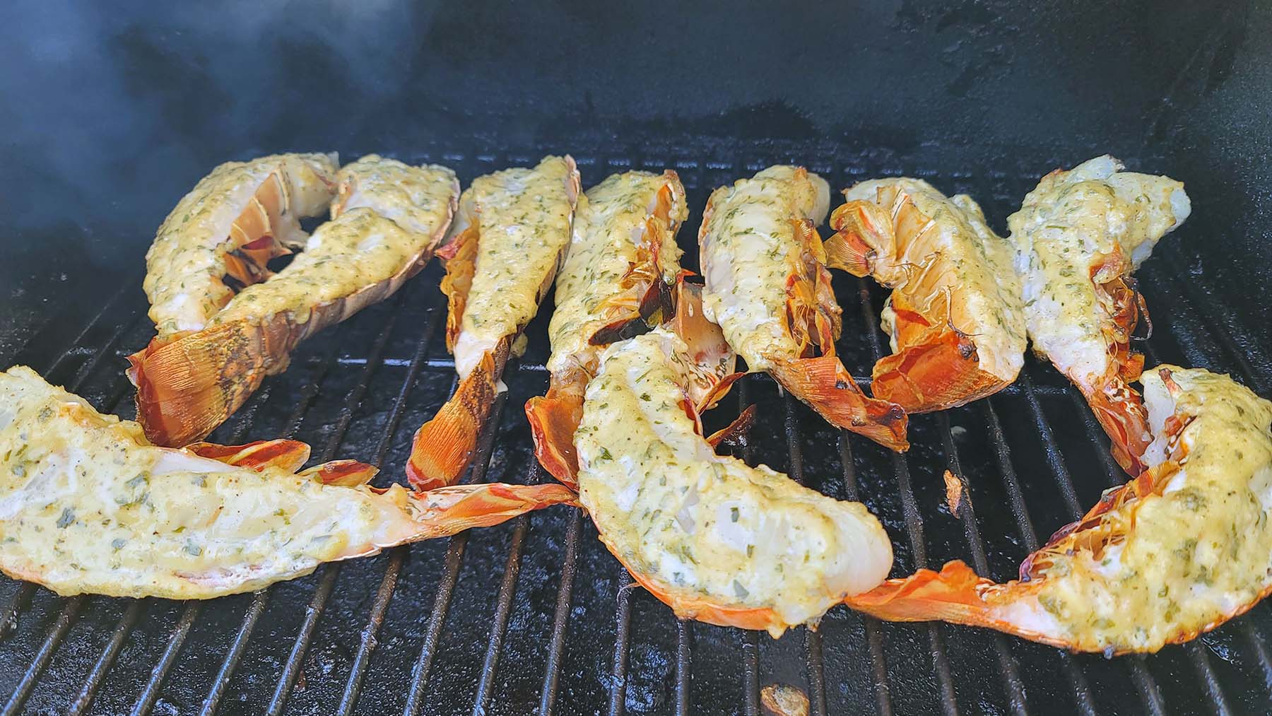how-to-smoke-lobster-tail