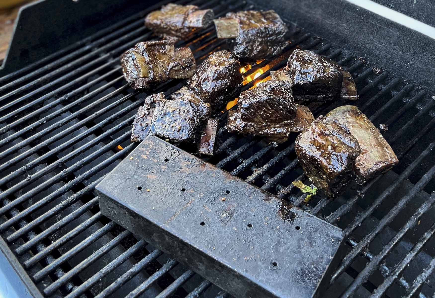 Using a shop smoker box