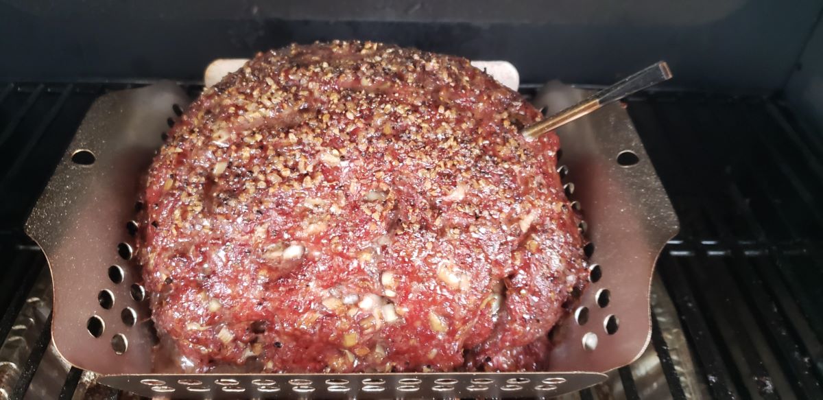 how-to-smoke-meatloaf-in-masterbuilt