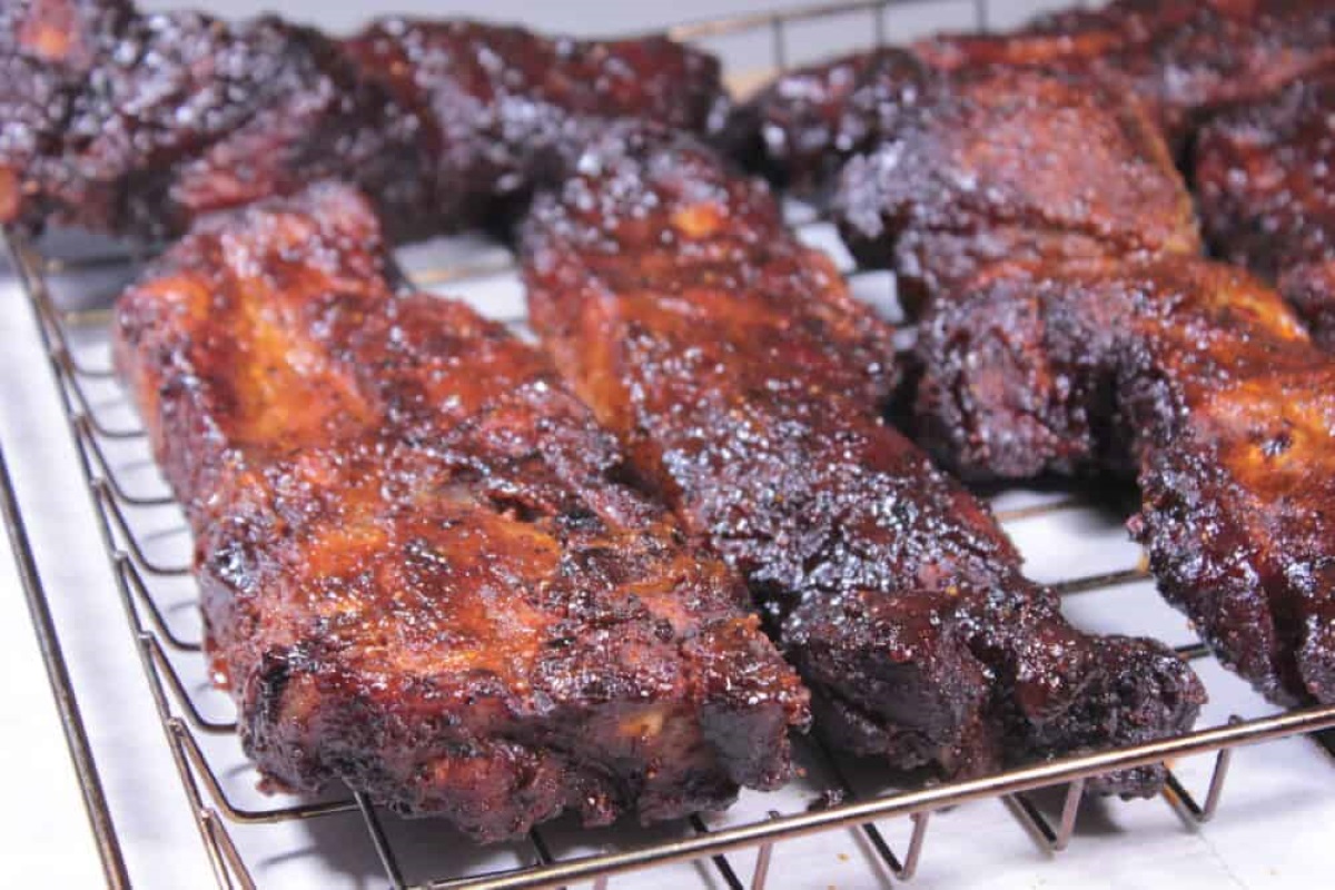 how-to-smoke-pork-country-style-ribs-bone-in