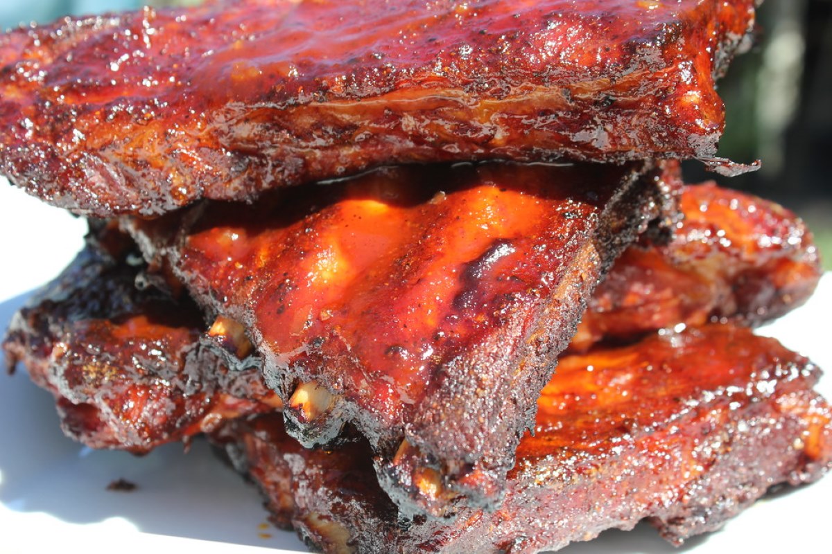 how-to-smoke-ribs-in-camp-chef-smoke-vault