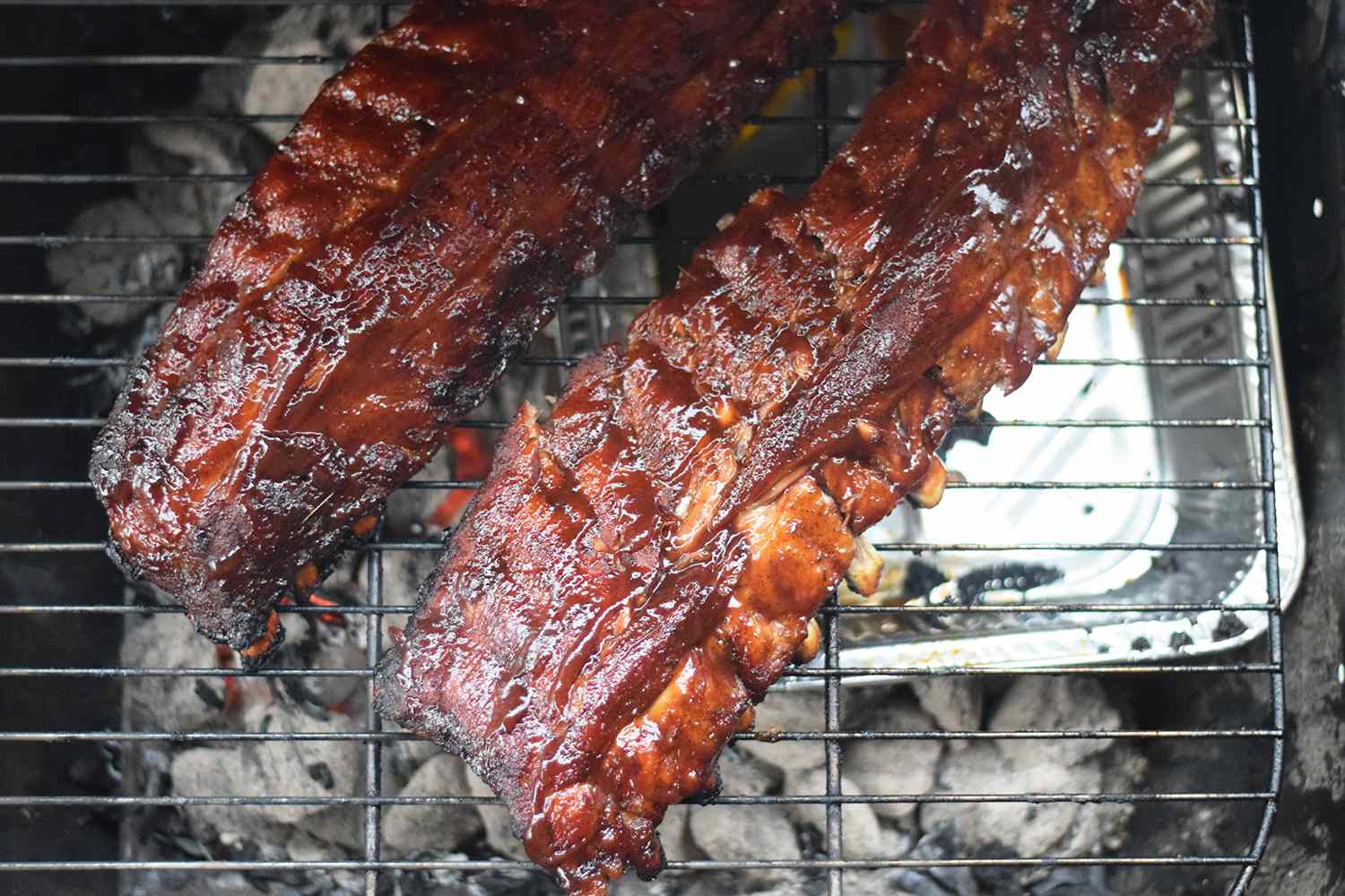 How To Smoke Ribs On A Charcoal Grill Recipes