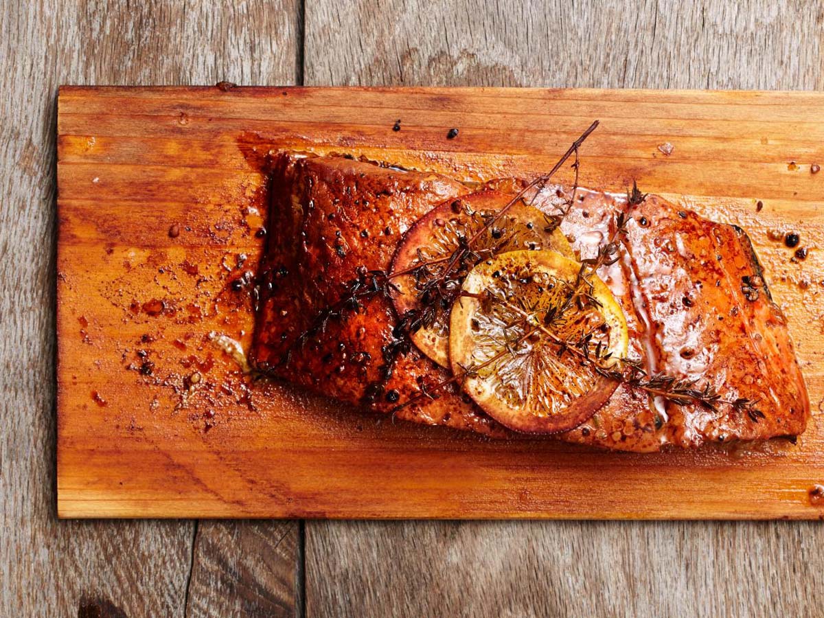 how-to-smoke-salmon-on-a-cedar-plank