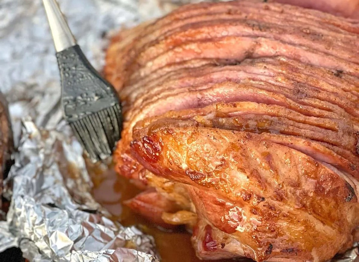 how-to-smoke-spiral-ham-in-a-smoker