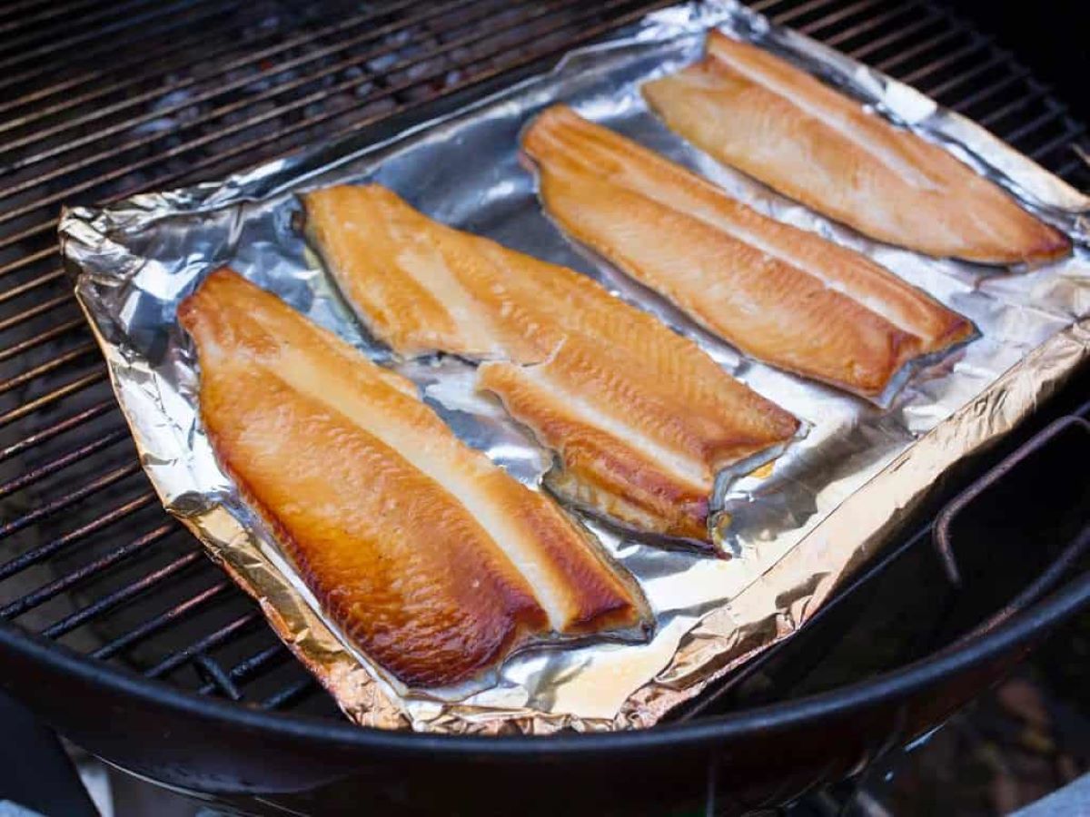 how-to-smoke-trout-in-a-weber-bullet