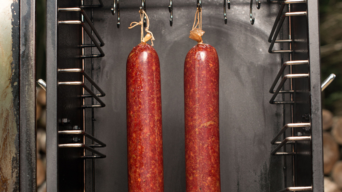 how-to-smoke-venison-summer-sausage-at-home