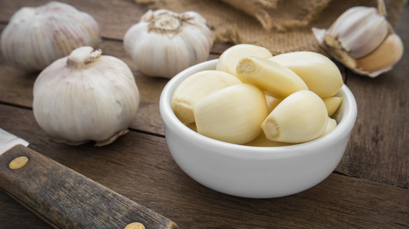 how-to-temper-raw-garlic