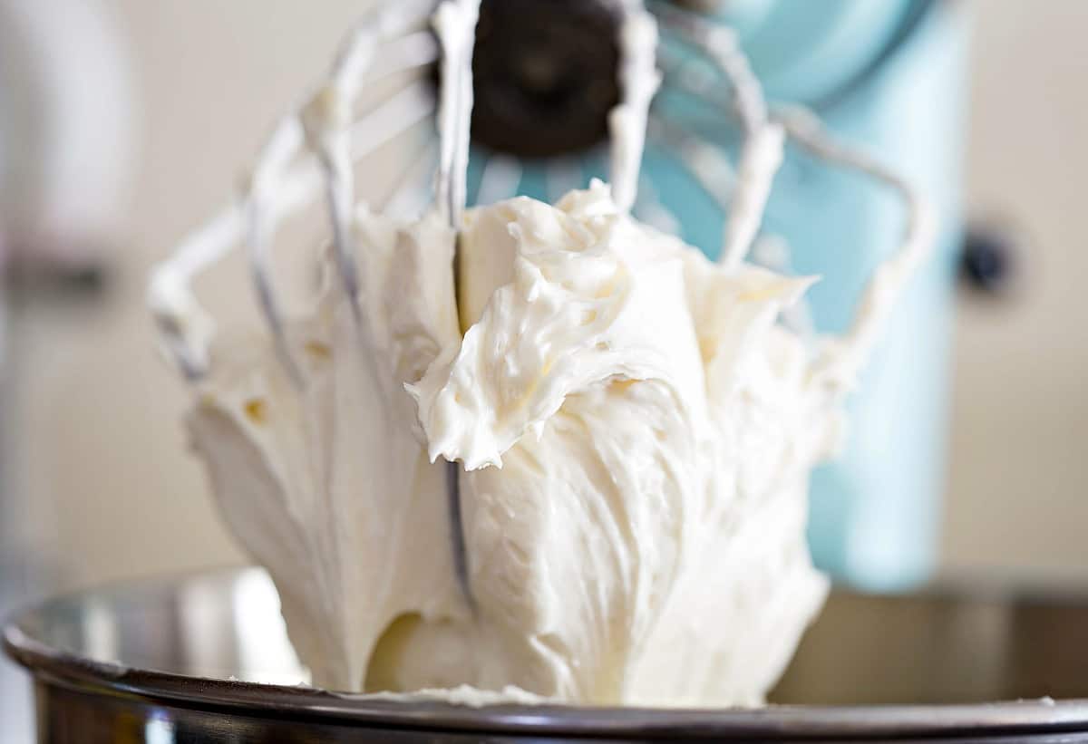 how-to-whip-butter-cream-frosting
