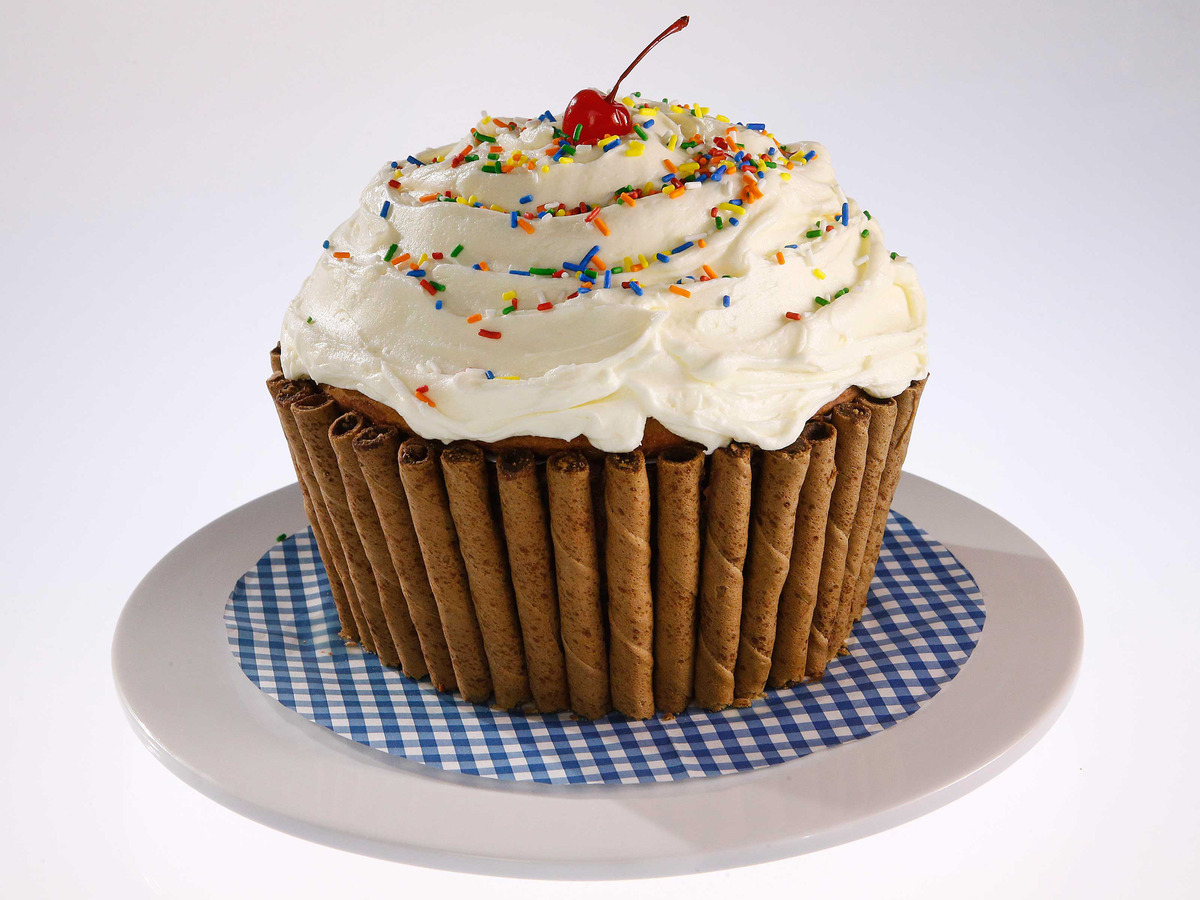 how-to-bake-a-giant-cupcake-cake