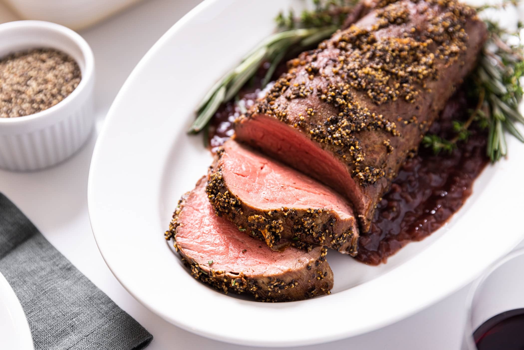 how-to-bake-a-pepper-crusted-filet-mignon-in-the-oven